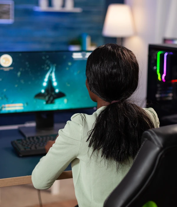 twilight-girl-sitting-desk-computer-page